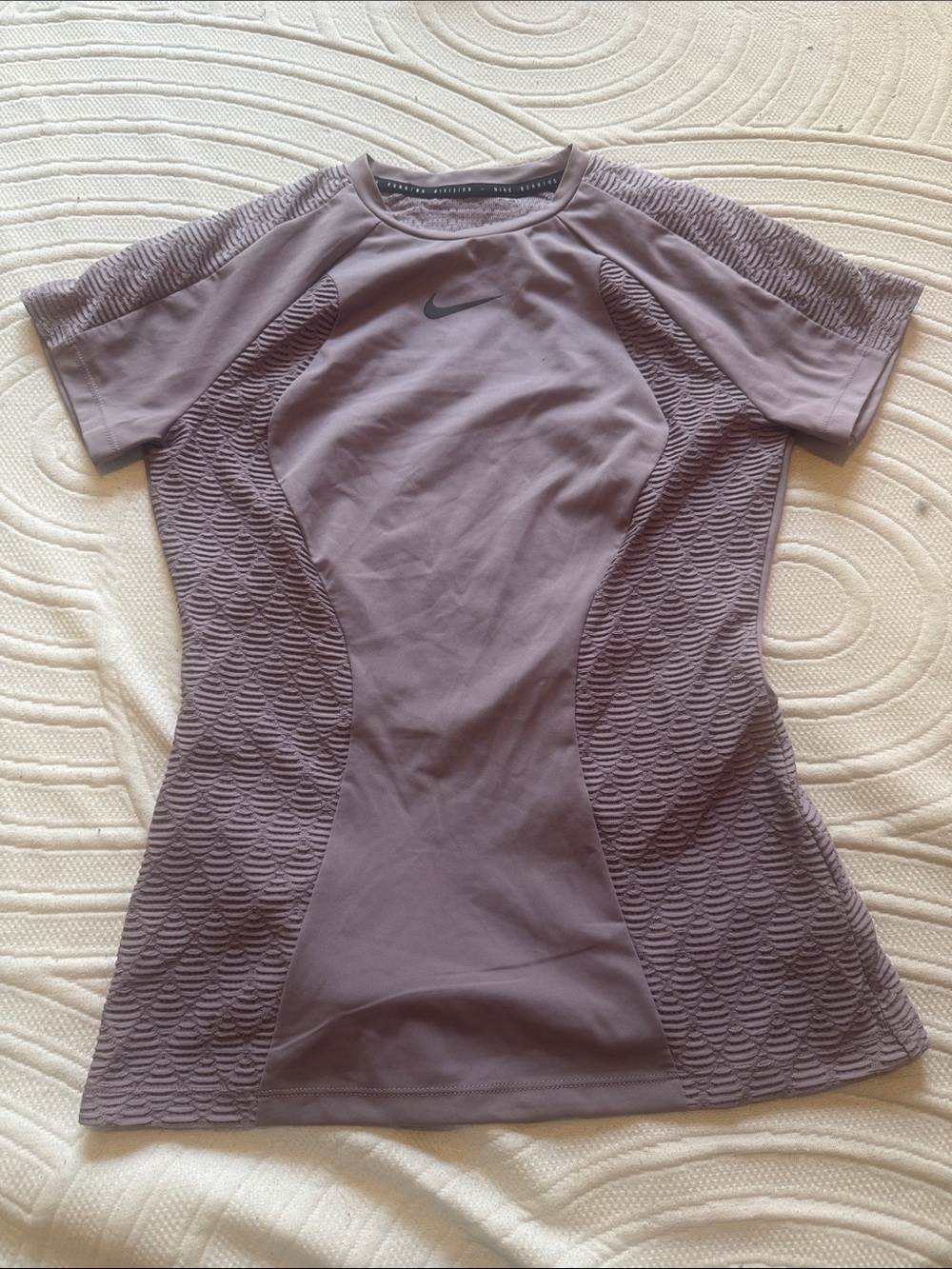 Nike Women’s Purple Short-Sleeve Performance Tee